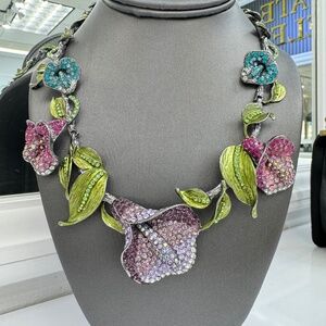 Vintage Multicolored Calla Lilies Necklace with Enamel Leaves